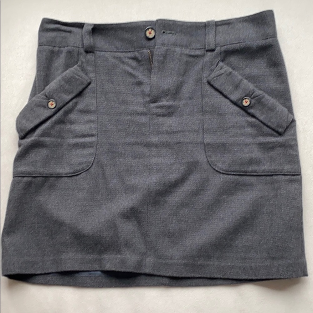 Charcoal grey skirt with cargo pockets